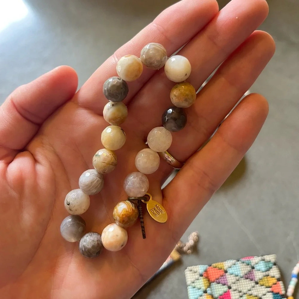 Women’s bundle of ten bracelets. Quartz, stone, beads, multicolored - Picture 10 of 10